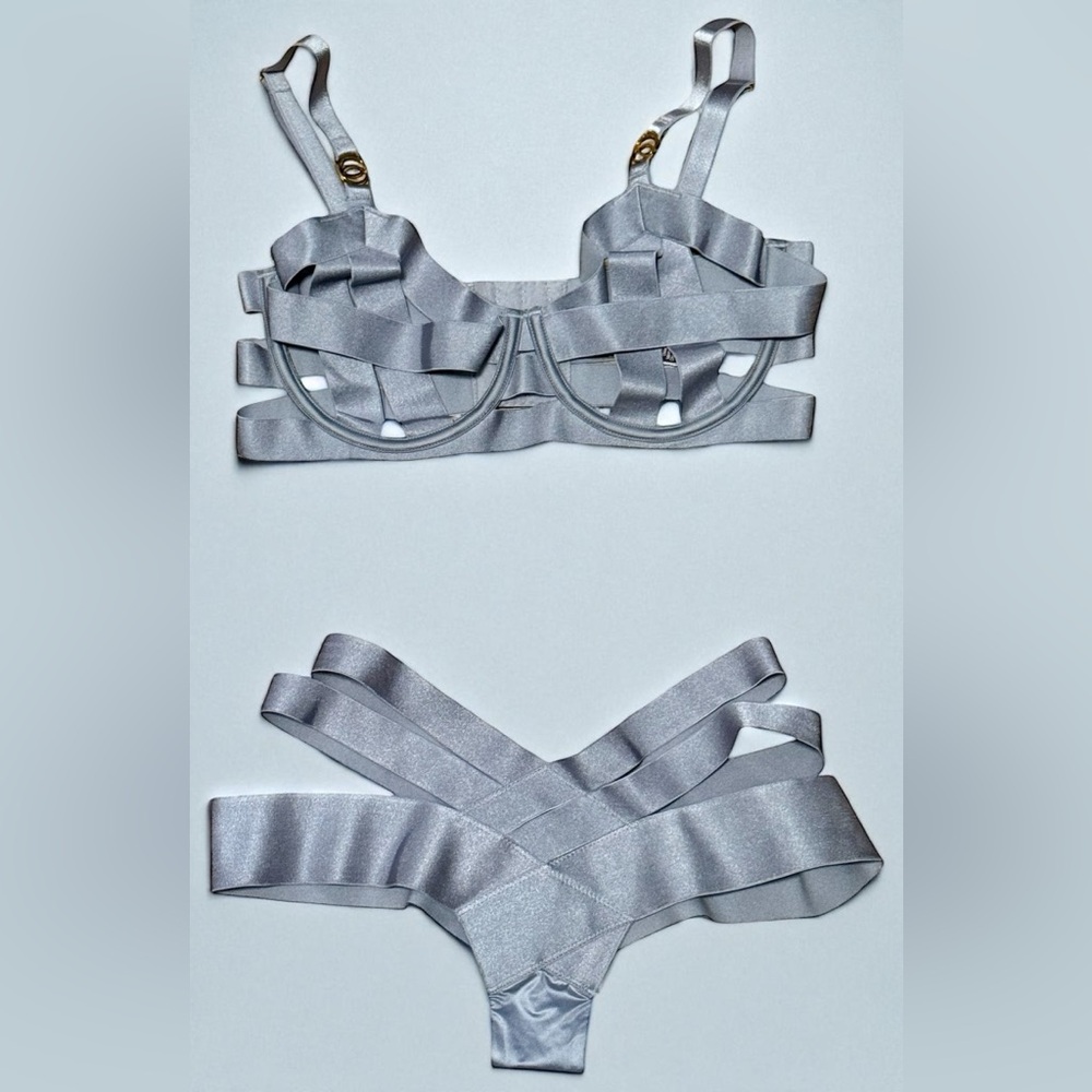SET NWT Victoria's Secret Luxe Banded Bandage Bra Cutout Unlined Balconet 34D XS - Picture 2 of 7